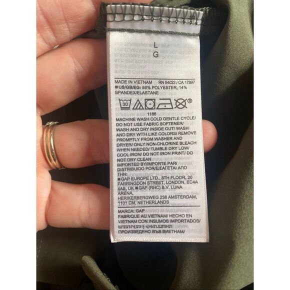 GapFit wide leg woman’s activewear pants - Picture 7 of 10